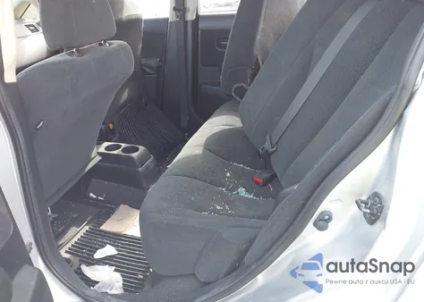 2011 Nissan Versa 1.8S z USA, uszkodzony, nr VIN 3N1BC1CPXBL402325